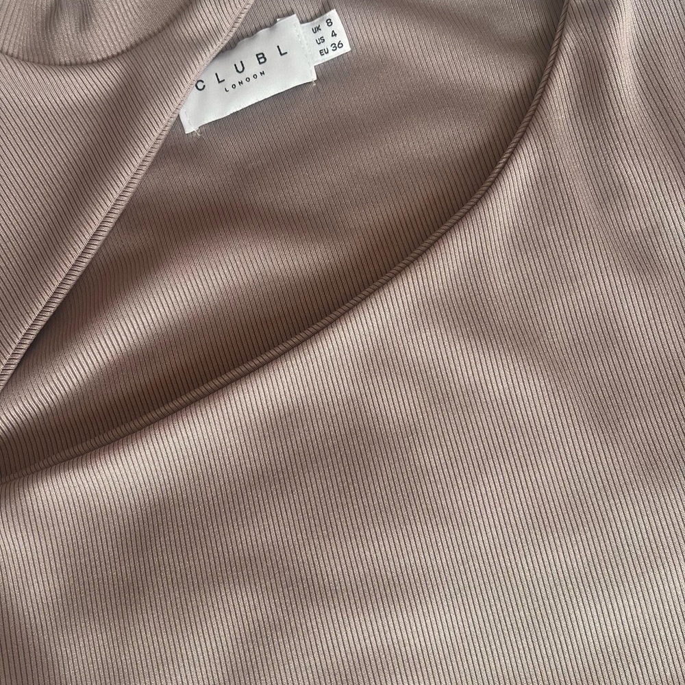 Lilac Cropped Longsleeve - Picture 4 of 4